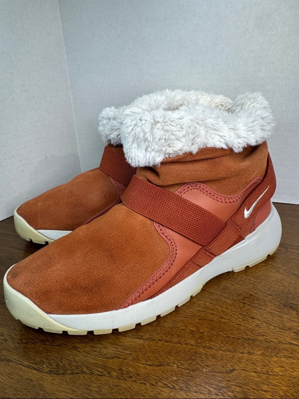 Nike Womens Golkana Suede Boot in Dusty Peach, Rust, sz 8.5